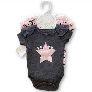 Baby girl Onesies 3 pack size